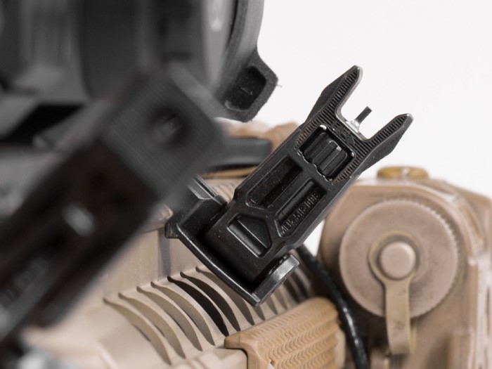 Установка открытых прицельных приспособлений